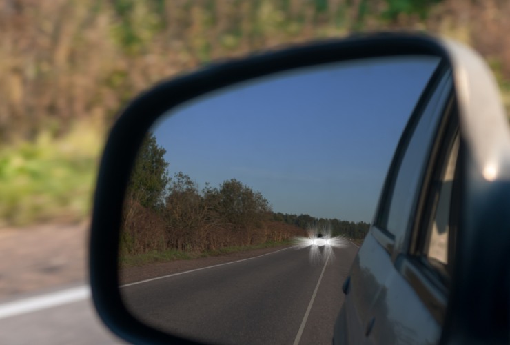 specchietto retrovisore auto